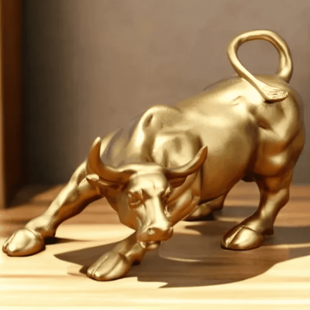 Estátua de Touro Wall Street Dourado em Resina – Símbolo de Força e Prosperidade para Decoração | Loja Bosque