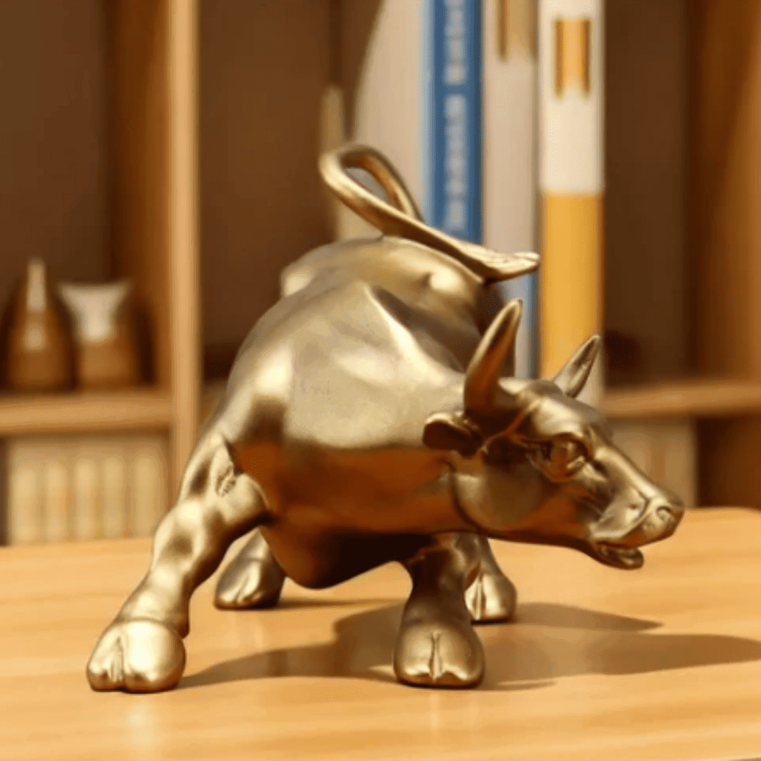 Estátua de Touro Wall Street Dourado em Resina – Símbolo de Força e Prosperidade para Decoração | Loja Bosque