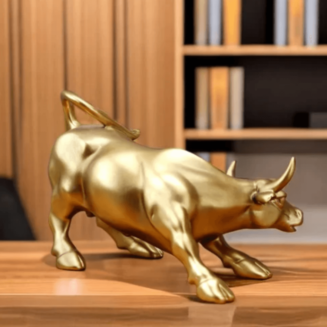 Estátua de Touro Wall Street Dourado em Resina – Símbolo de Força e Prosperidade para Decoração | Loja Bosque
